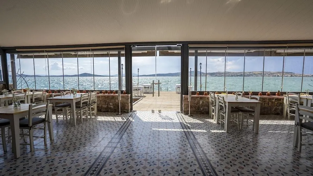 ***  Villa Pietra Butik Otel Ayvalı Türkiye