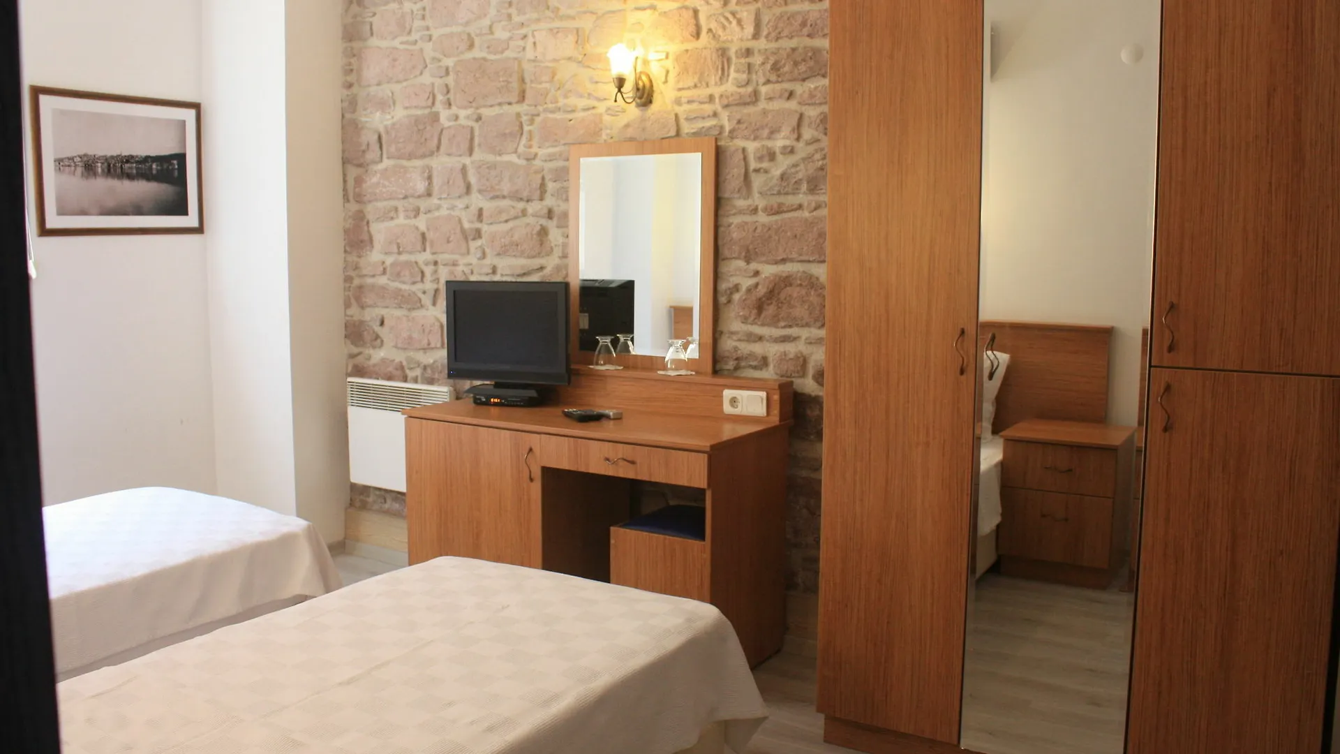 Villa Pietra Butik Otel Ayvalı